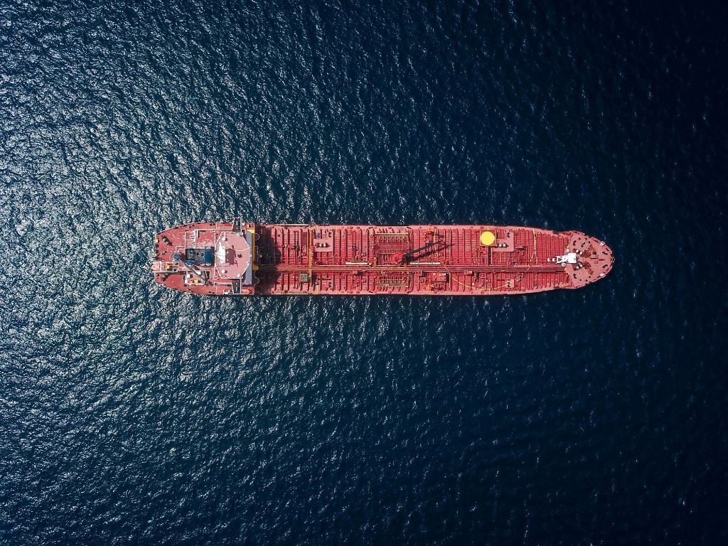 Tanker op open water